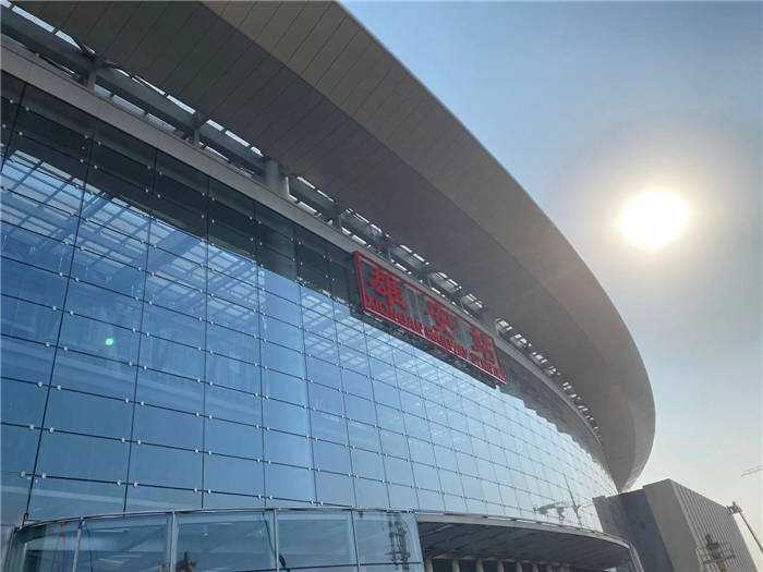 雄安高铁站里面的一抹蓝！米兰网页版-米兰MiLan(中国)
助力国家重大项目建设-1.jpg
